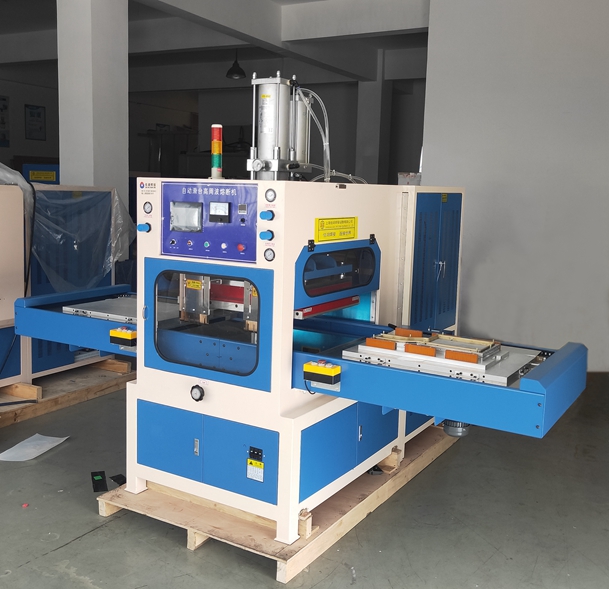 1664342136177664.jpg 汽車靠背通風袋焊接機4_副本.jpg