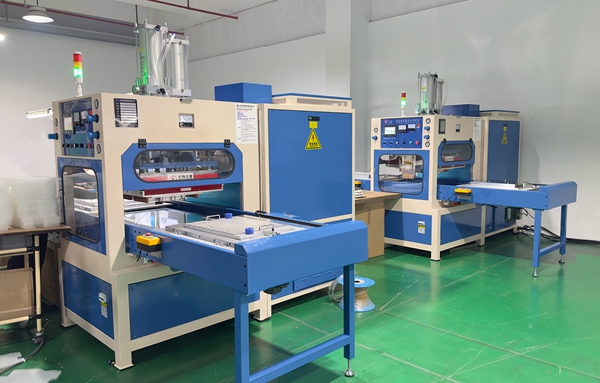 汽車通風(fēng)袋高周波機(jī) - 副本_副本.jpg